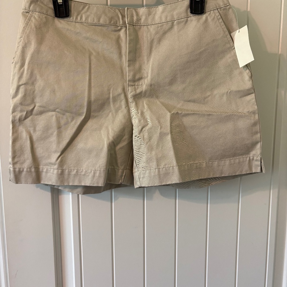Old Navy Khaki Shorts sz-6